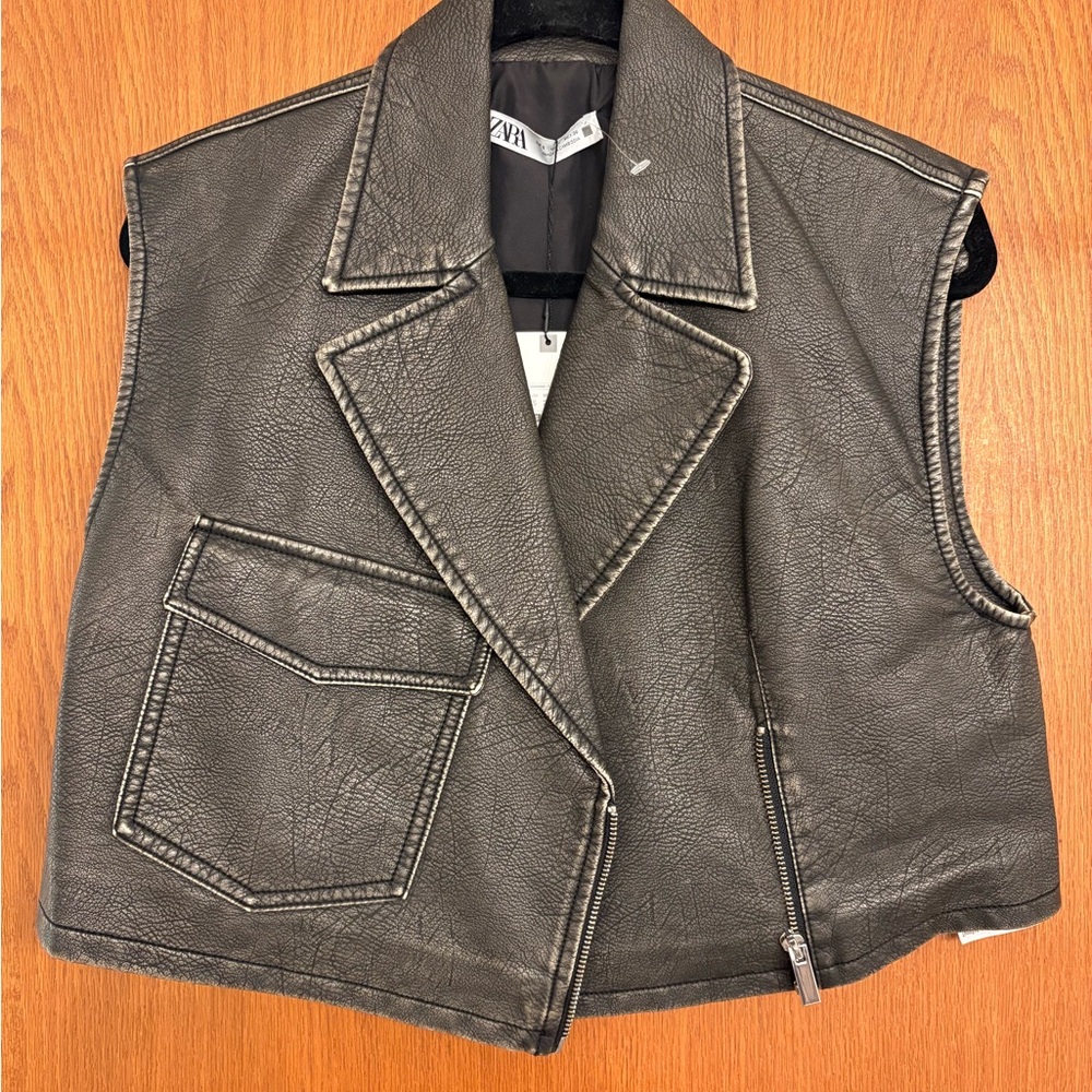 Zara Faux Leather Vest - Cropped - Picture 5 of 8